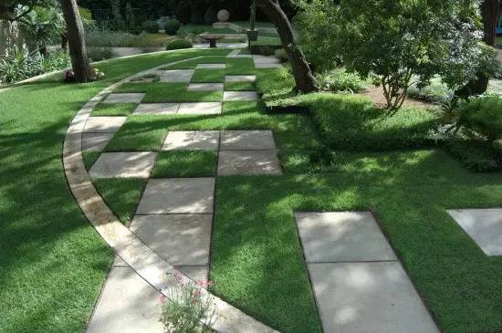 楼顶草坪花园设计效果图,草坪该如何养护管理