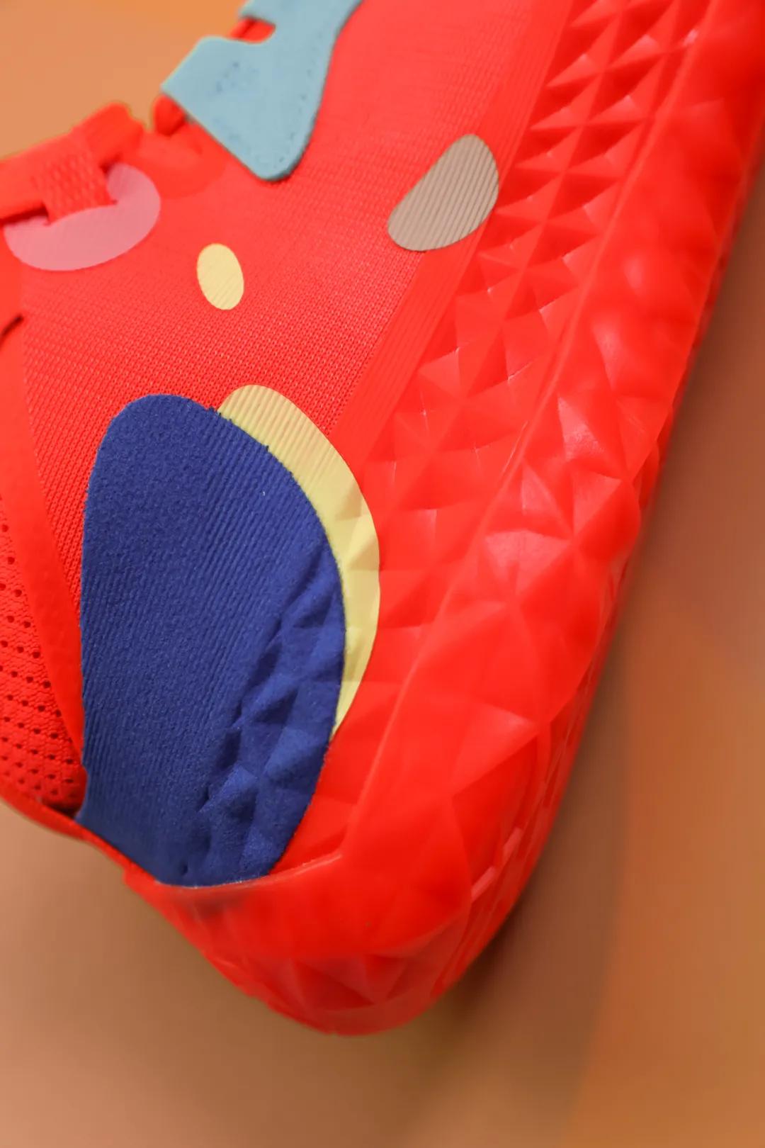 新鞋一出即打折？这几双阿迪篮球鞋的二级市场行情竟然如此坚挺