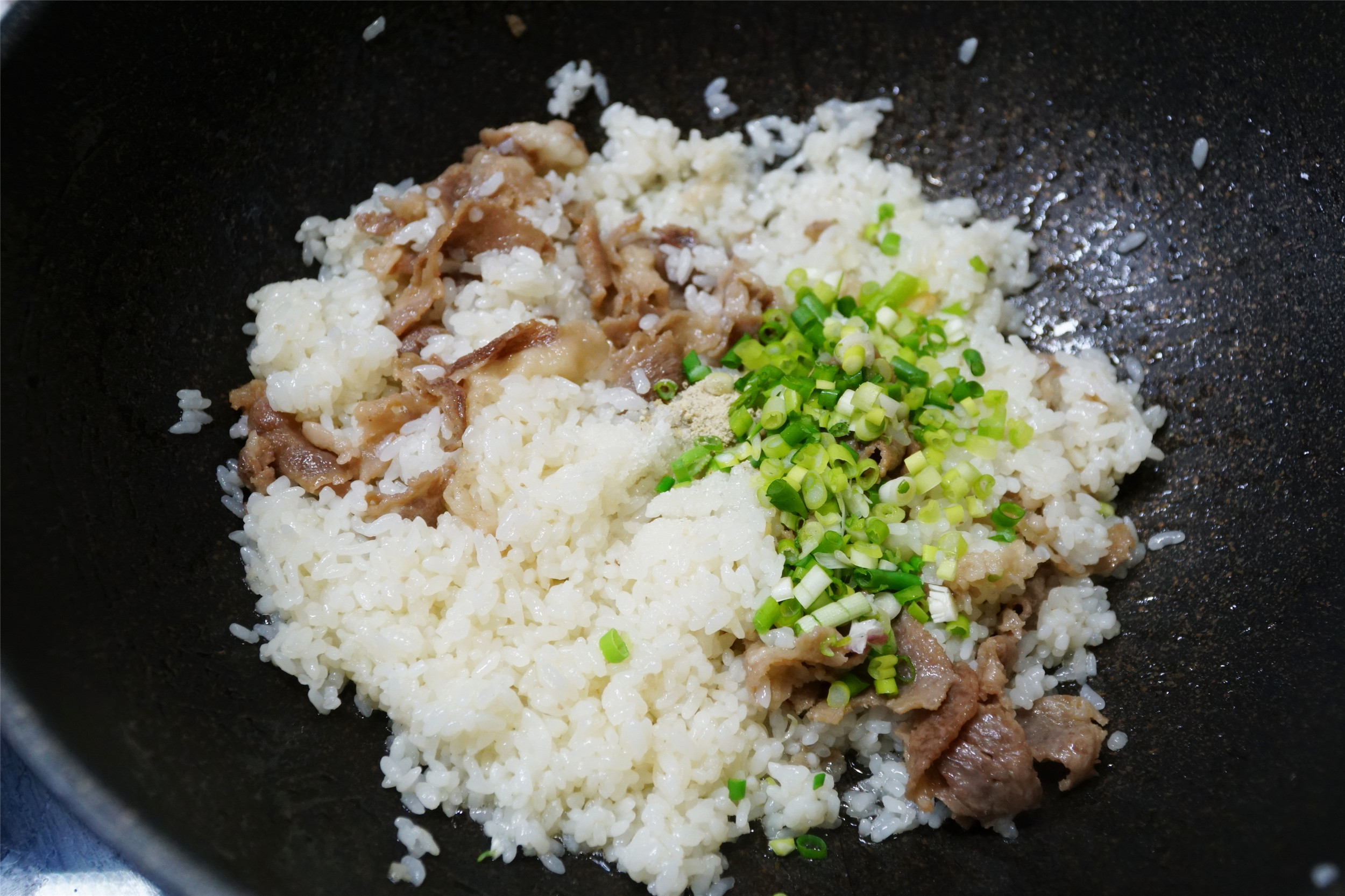 做炒饭最好的方法,怎么用隔夜米饭做炒饭
