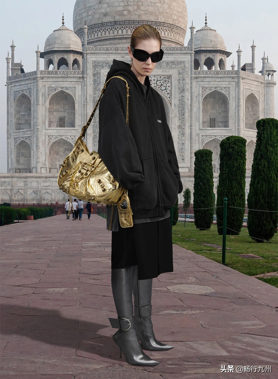 巴黎世家lecagole包镶钻款,巴黎世家lecajole包开箱