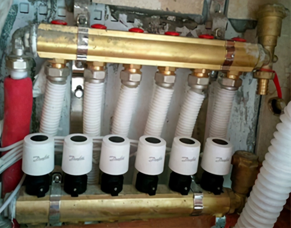 武汉世纪江尚小区采暖施工实拍，业主竟然是暖通老师傅的粉丝