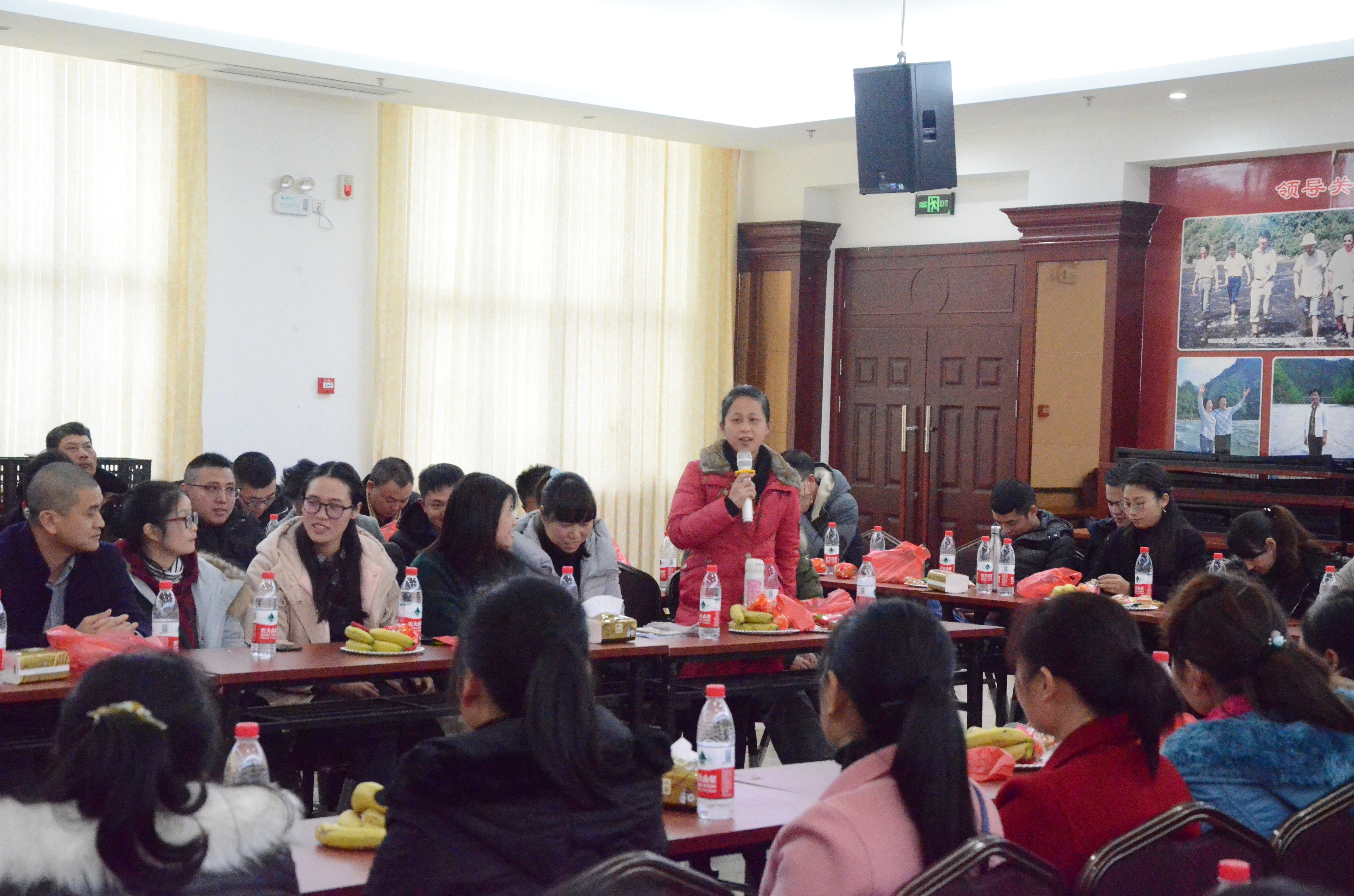 回顾过去展望未来年会横版20分钟,回顾过去展望未来年会上怎么说