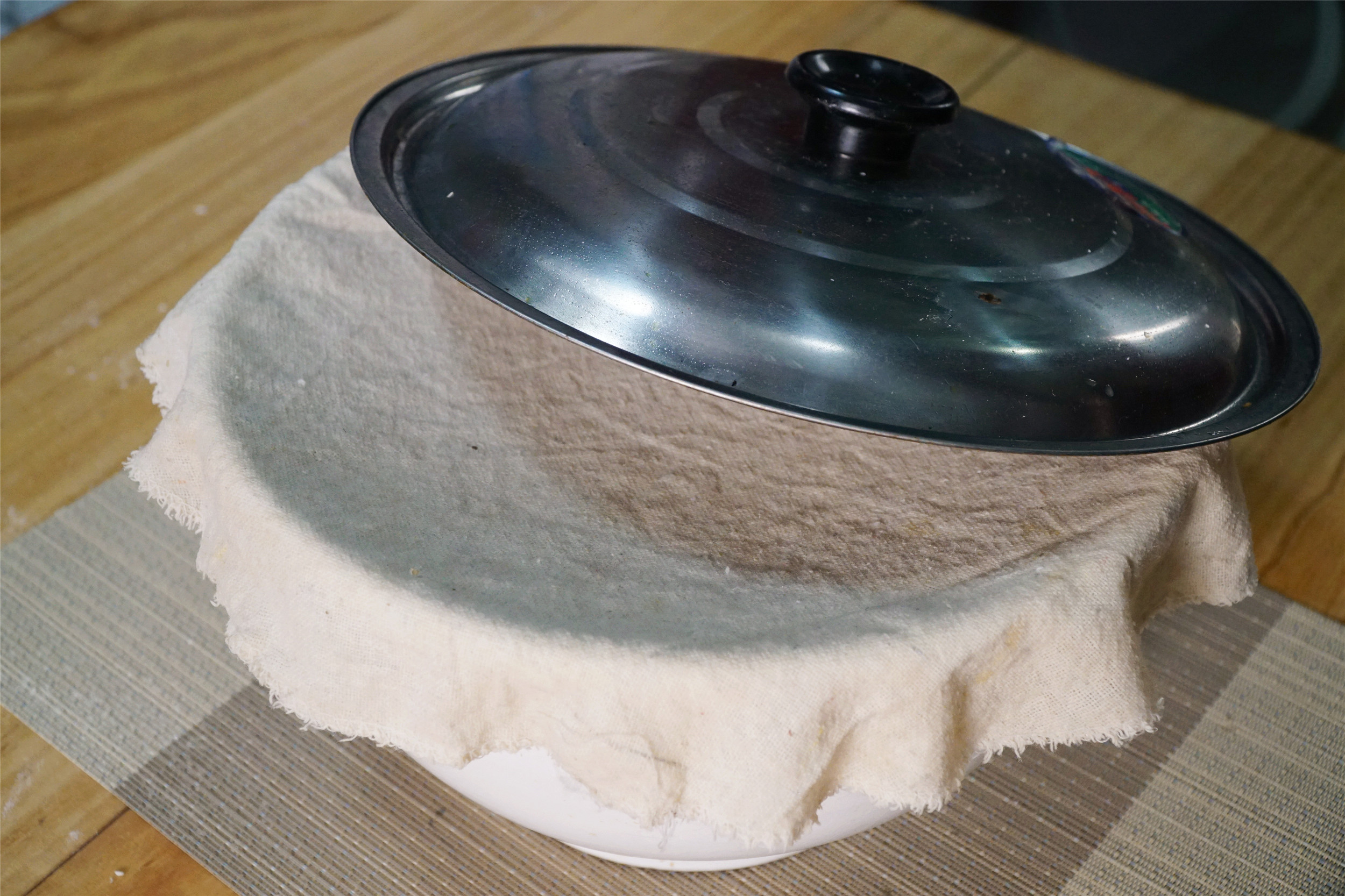 蒸馒头的正确方法面发不起来,天冷蒸馒头发面发不起来怎么办