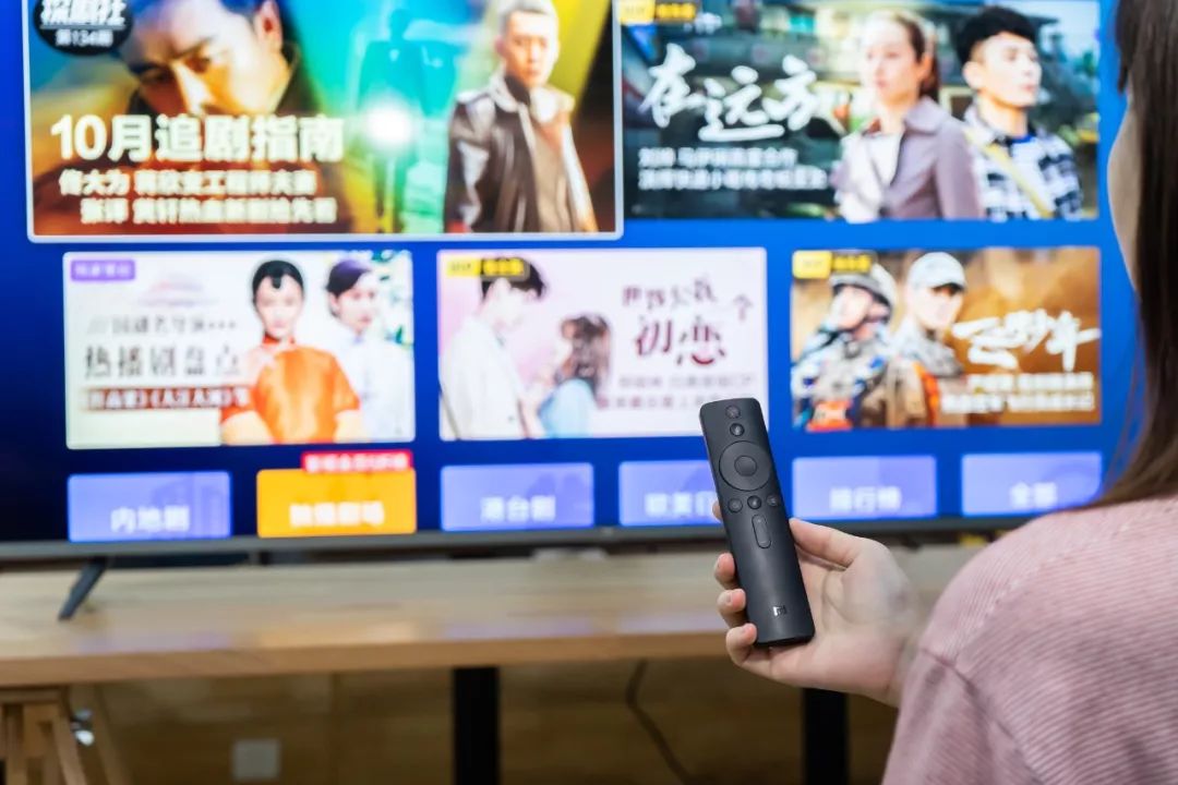 2799元65寸的小米电视,29999元一百寸电视