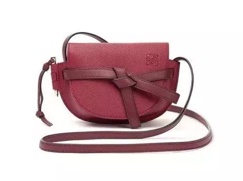 买包都是女人难逃的“宿命”