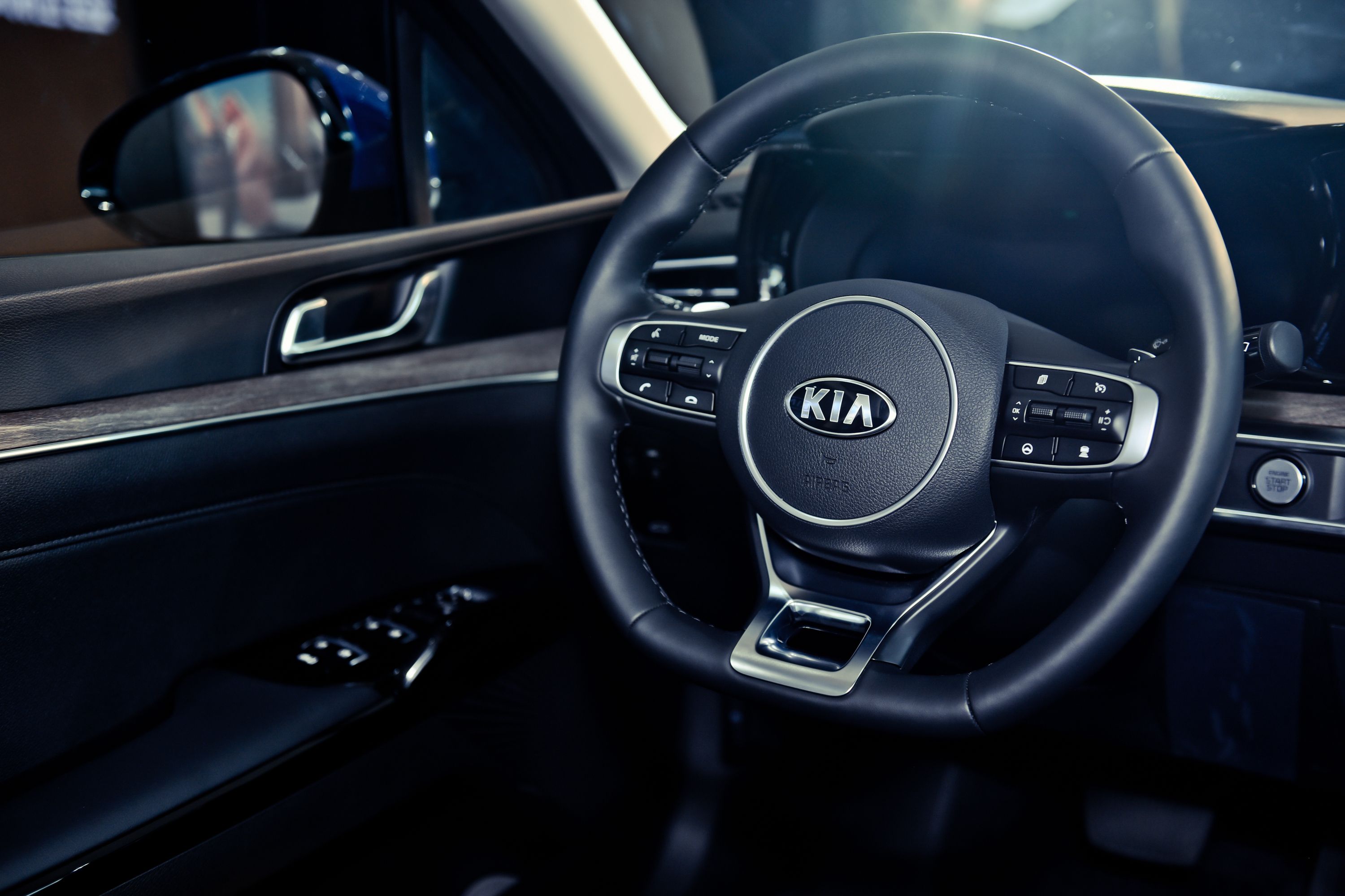 二手起亚k5百公里油耗是多少,起亚k5凯酷2022款换标油耗