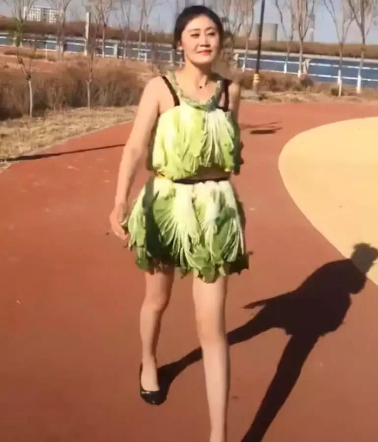 刷屏时尚界的“坎普风”，居然能摧毁美利坚？