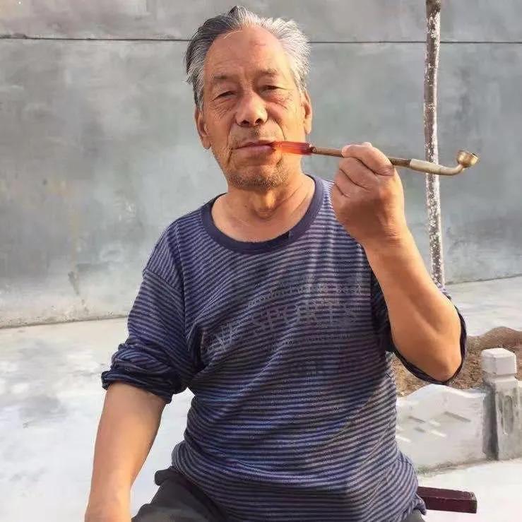 长成的华山.托就的佛