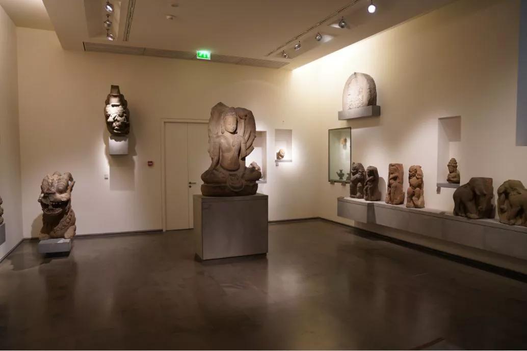 法国博物馆里有中国瓷器,法国卢浮宫博物馆中国文物多少