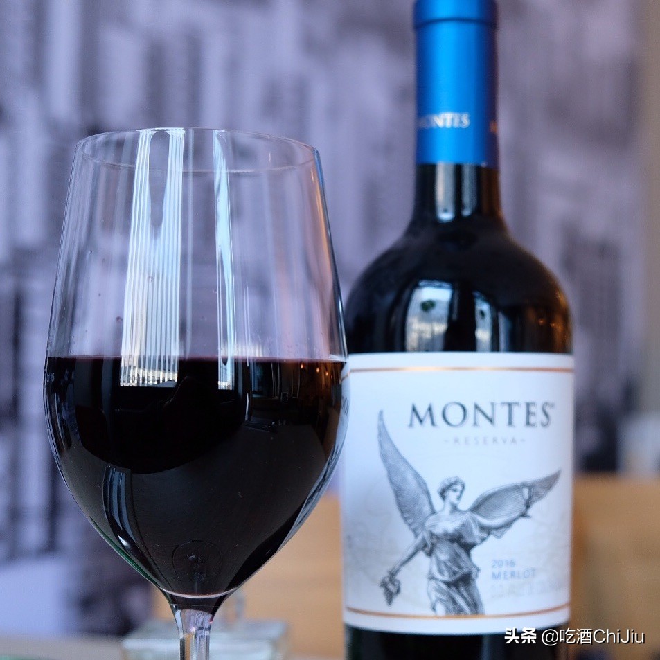 宴请女性朋友，为什么选“梅洛红酒”比较好？