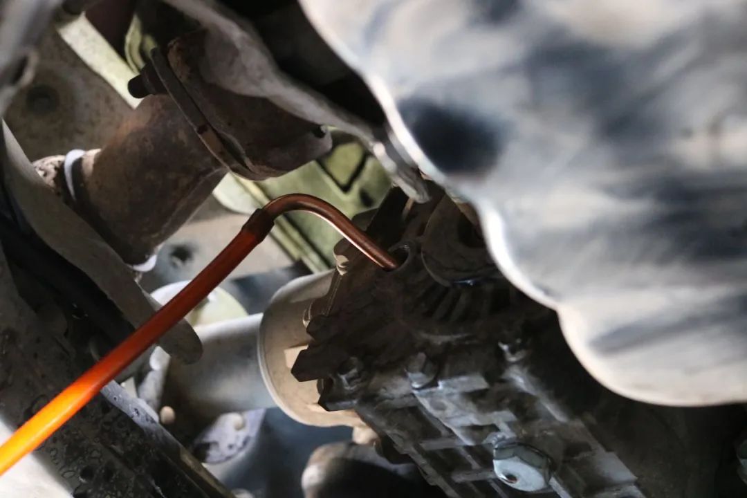 怪兽修车：翻新“老旧状态”的11年起亚索兰托，15万公里重回巅峰