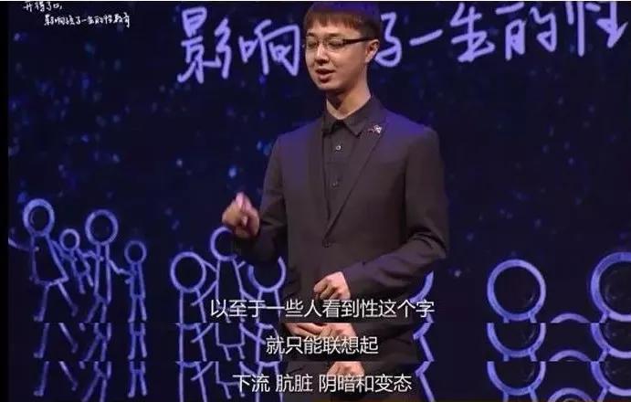 10岁男孩书店内猥亵5岁女孩,他的妈妈说:女孩是自愿的