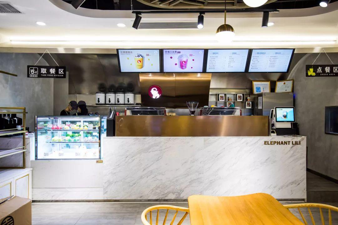 泰国网红榴莲咖啡来了，逆天搭配竟一口上瘾，必须打卡