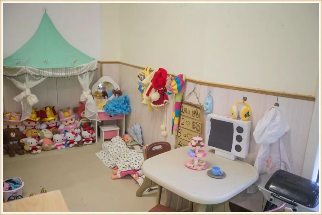 小班寒冷的冬天主题美工区域投放,小班主题我喜欢夏天环境创设要求