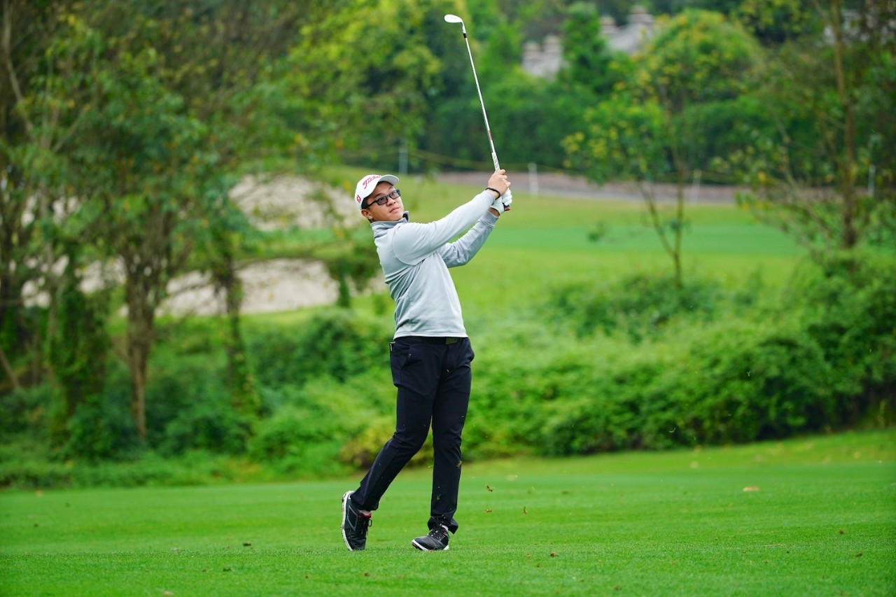 冯珊珊登顶高坛世界第一,点评冯珊珊夺得九个冠军