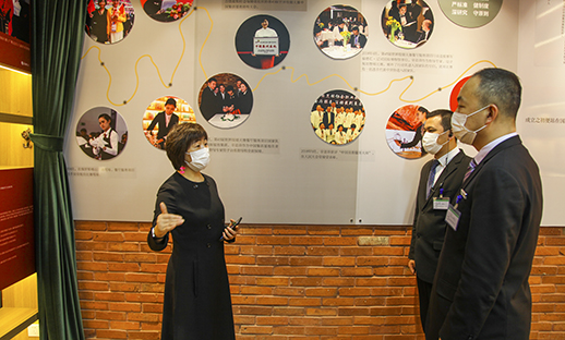 阳光总在风雨后洪庆店,阳光总在风雨后春晚领舞