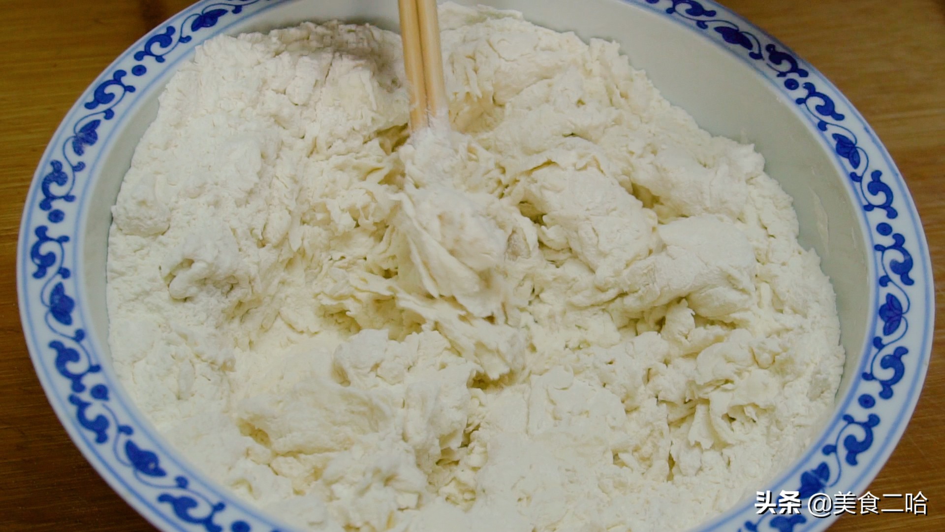 做馒头是用高筋粉还是低筋粉,做馒头的是低筋粉还是高筋粉