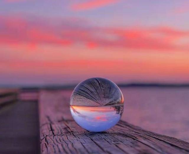 简单又暖心的晚安心语，经典温馨，愿美梦治愈你的难过！