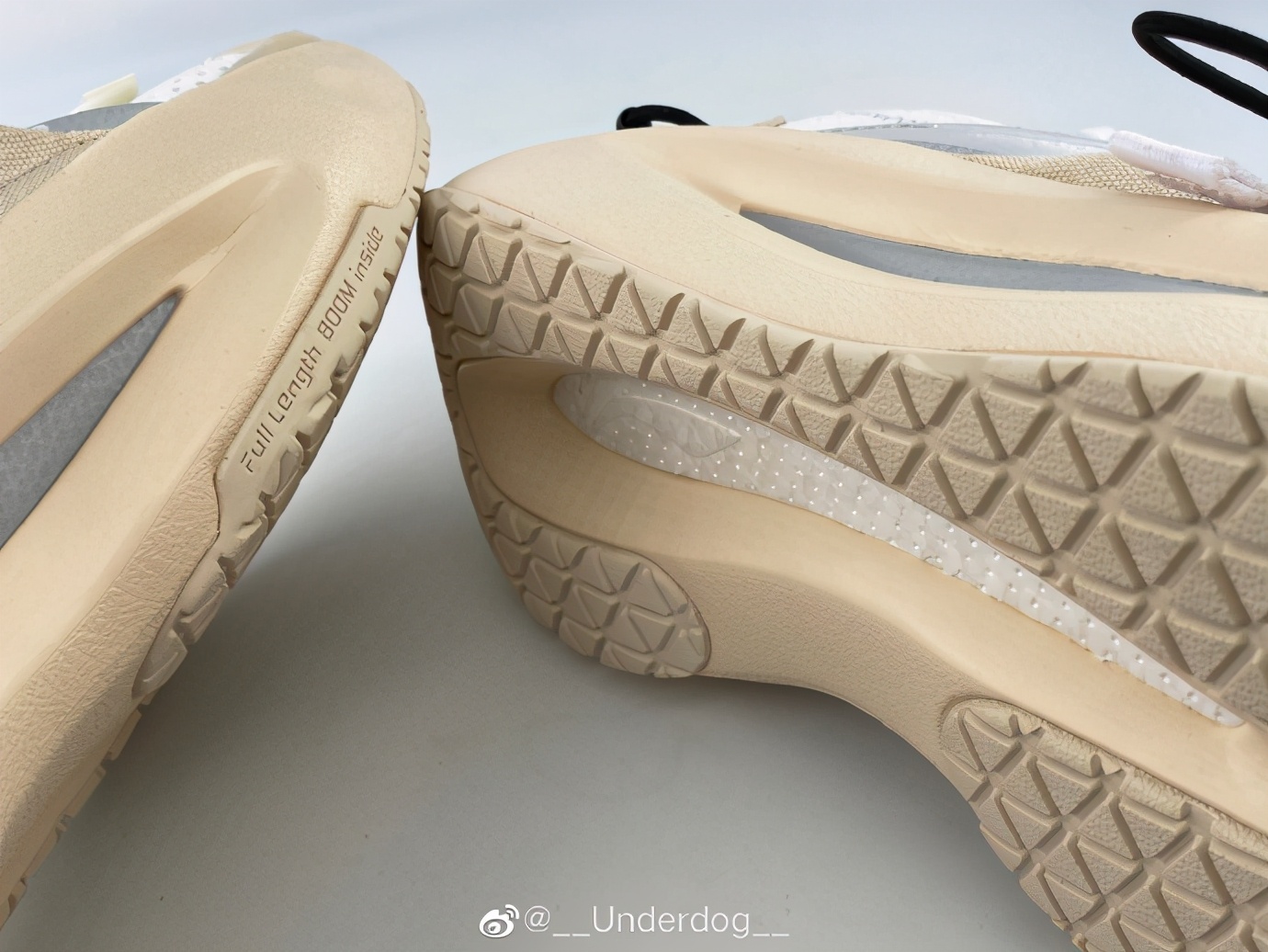 时装周新品拖鞋太帅了!外形惊喜,中底全掌䨻,这是李宁永远的神