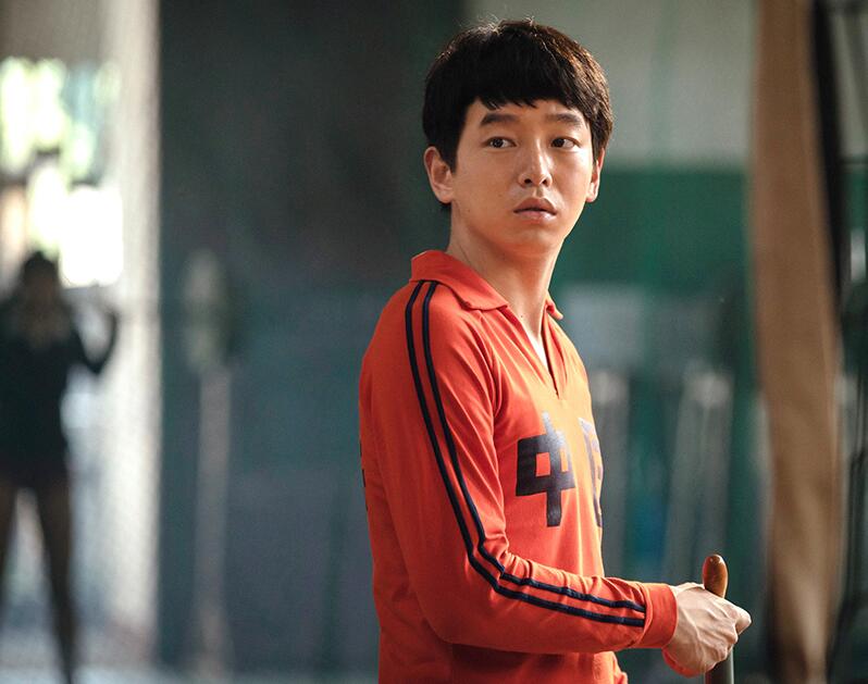 首日电影票房破亿,巩俐夺冠上映第1天票房破亿