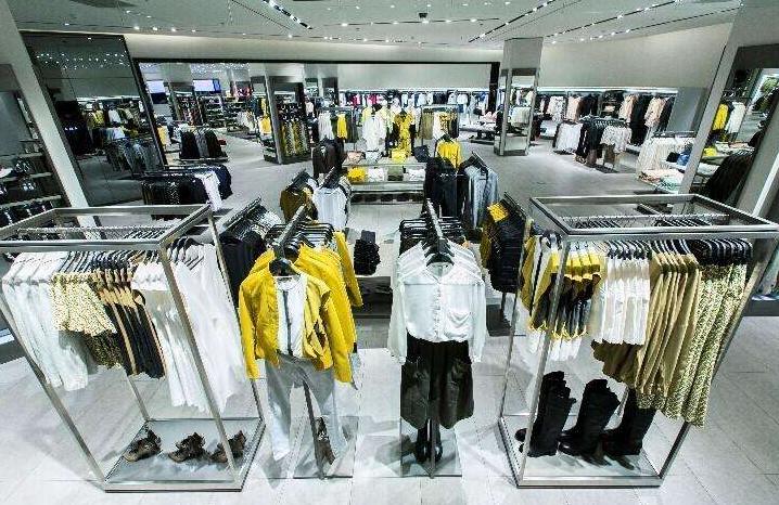 全球将关闭1200多家门店,服装界的“山寨之王”,也终于扛不住了