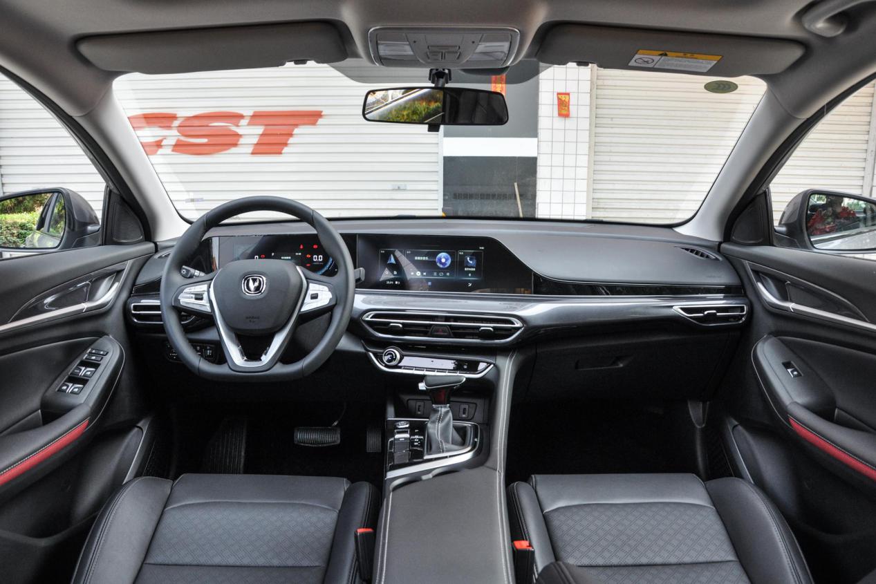 12万左右买合资还是国产,12万买长安还是吉利