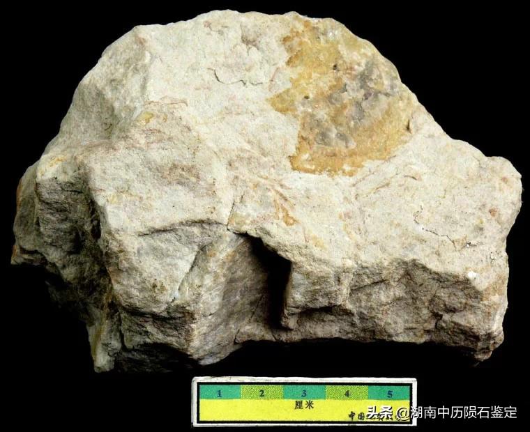 月球陨石与地球矿石的区别,月球陨石和矿石有什么区别