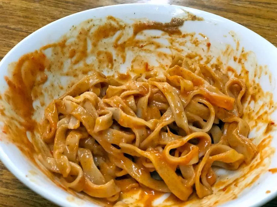 没事千万别去八市！厦门90后姑娘冒雨带着两百块来这里，结果...