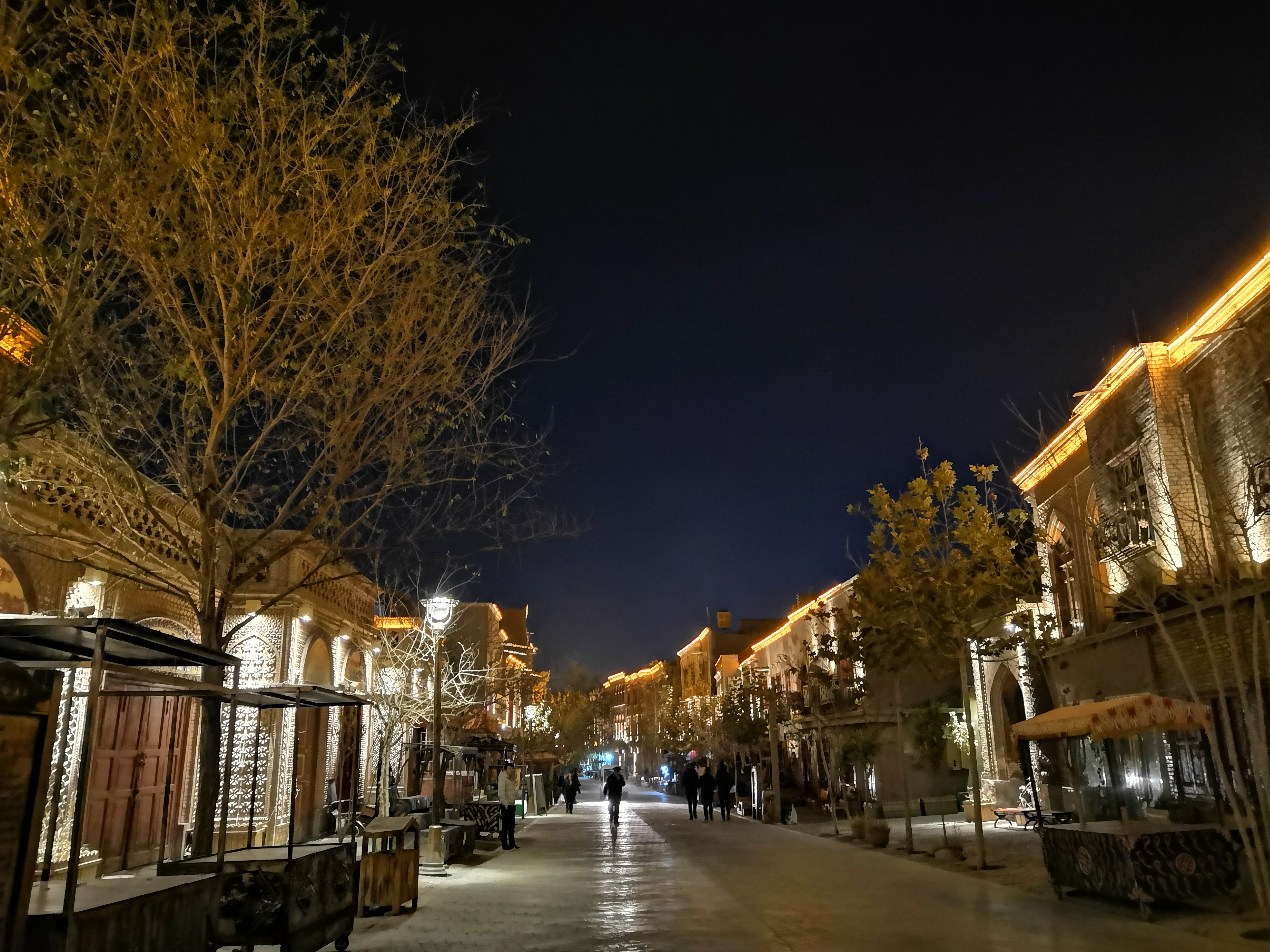 新疆北疆旅游攻略,南疆北疆旅游必去十大景点