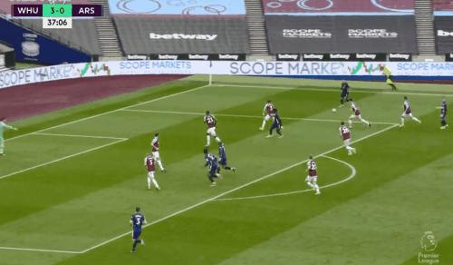 英超3-3，大黑马上演对攻战！林加德传射建功，最惨豪门复活了