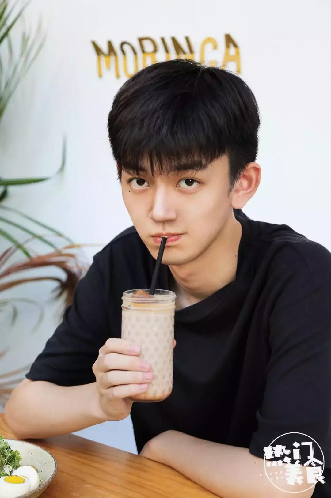 岳麓山山上咖啡馆,岳麓山下的咖啡馆