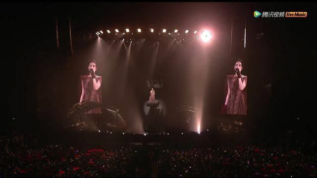 tfboys老板李飞面相,时代少年团tfboys和李飞微博之夜