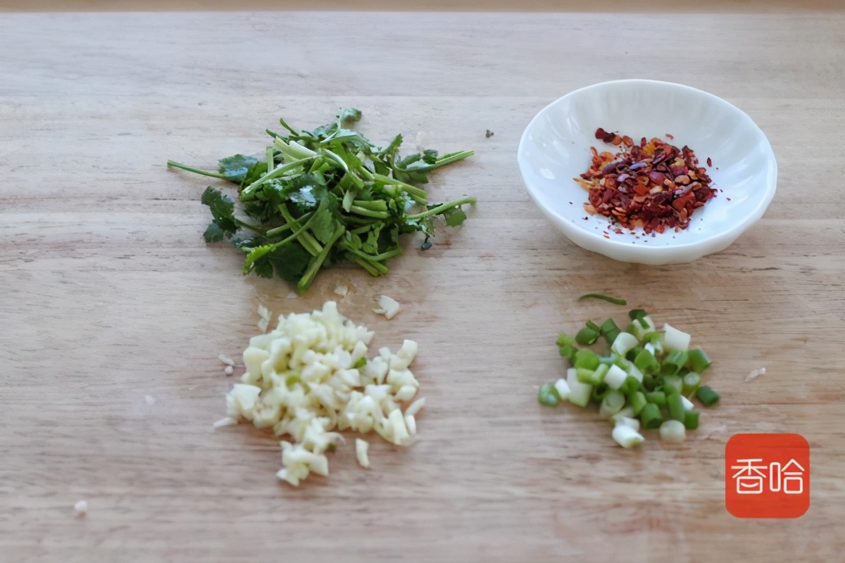 做面条筋道的方法,做面条怎样和面不破