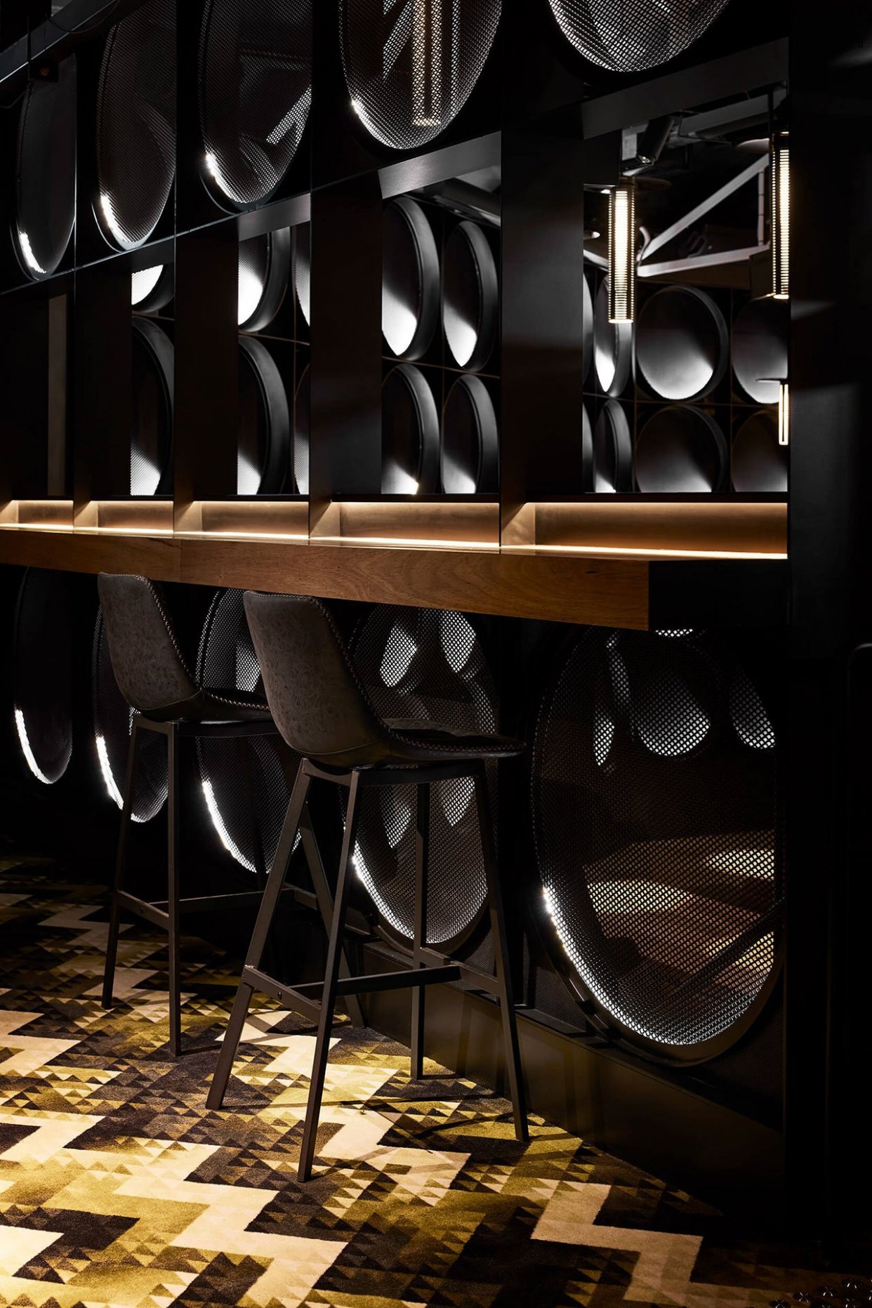 冷酷俊朗的工业风啤酒厂