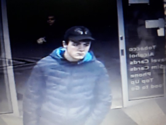 新加坡英国留学生在街头遇袭,新加坡留学生遭围殴