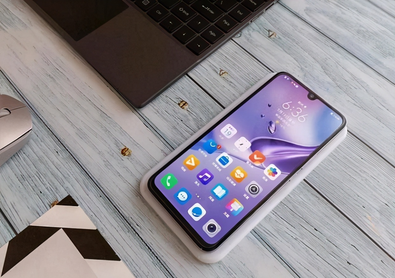 荣耀play5测评相机,荣耀play5支持快充吗