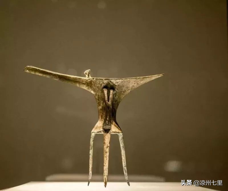 史实、神话和传说交织而成的华夏文明上古史，需要辩证的解读