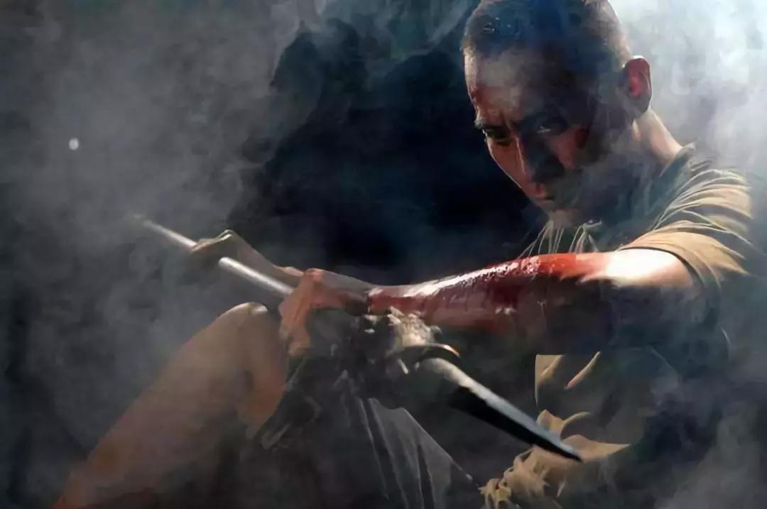 骑自行车耍红缨枪就能cos赵子龙?古代真正的骑马打仗什么样?