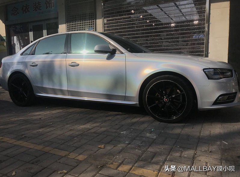 奥迪a4l改色幻彩珊瑚冰雪蓝,奥迪a4l改色七彩镭射白