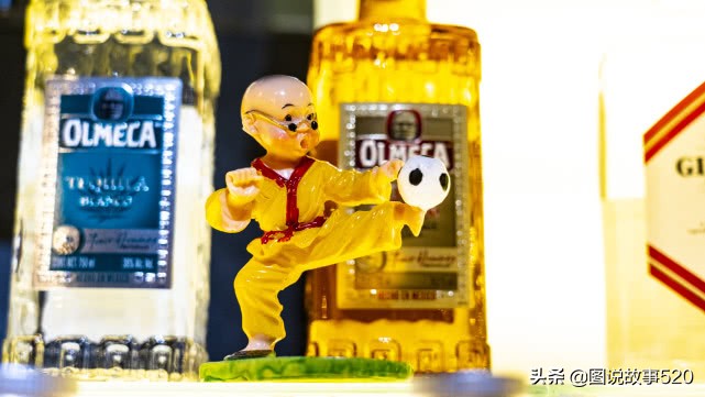 探秘国内首家足球酒店，满眼是足球，美食“跑鞋”装