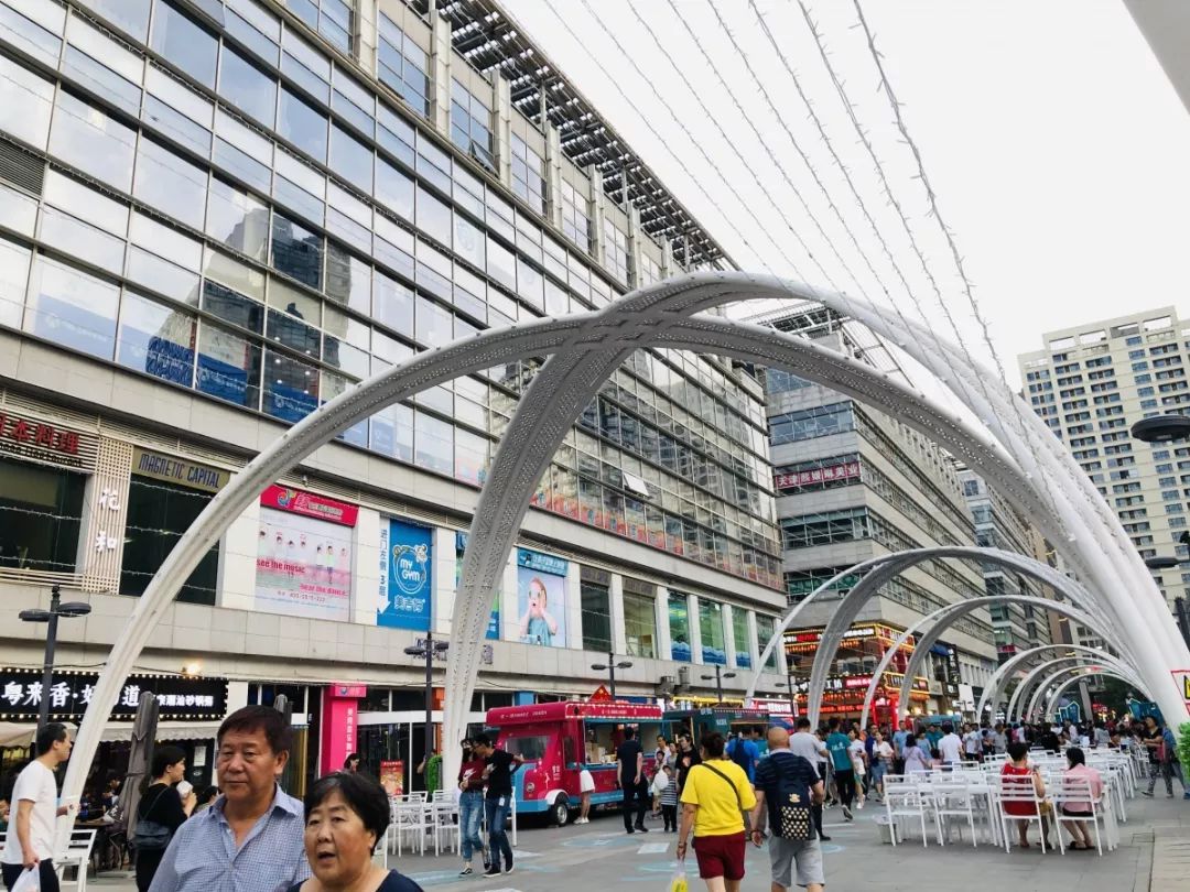 奥城夜市在哪里,奥城夜市美食攻略