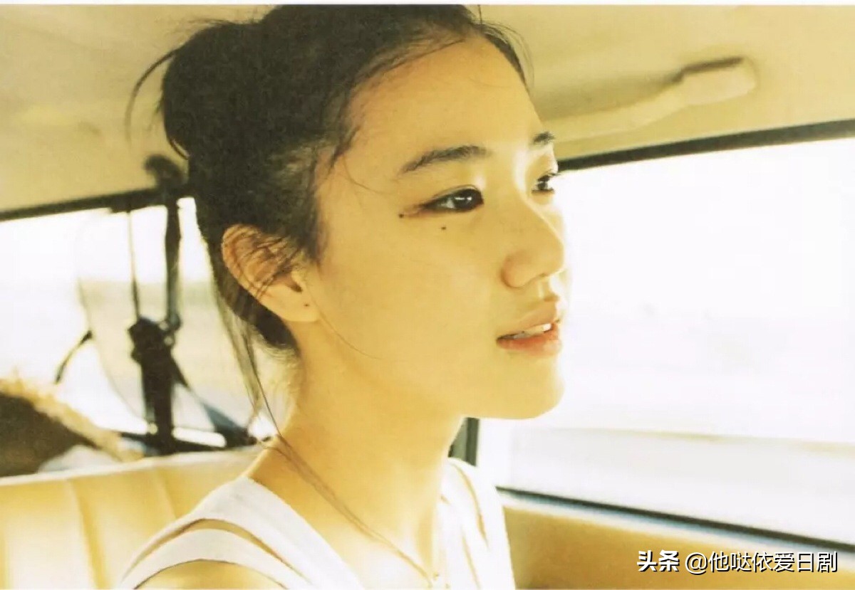 女人的反叛精神，在家庭中奉献自己的一生。我啊，走自己的路