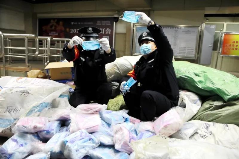 100万只假口罩被查 (查获150万假口罩)