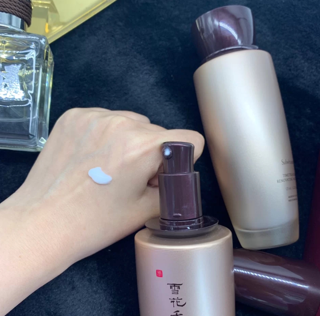 40岁女人护肤水哪个好,40岁女人适合哪种水乳护肤