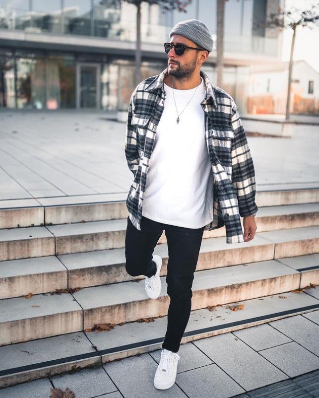 直筒潮流牛仔裤男士穿搭,今年流行哪些牛仔裤款式好看男