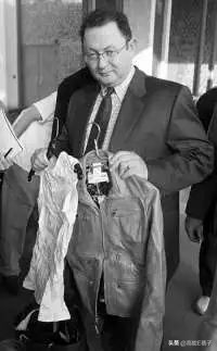 日本女子衣服被偷,日本女生被偷窃