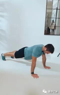 神似top的腹肌男,酷似海王的男模