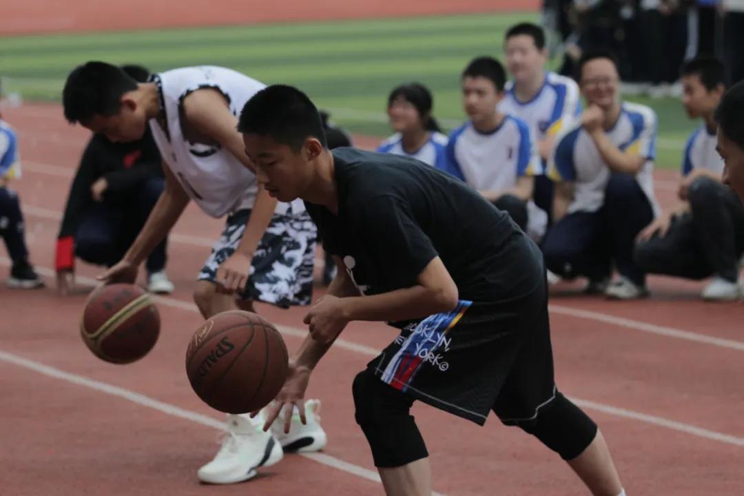 传统体育运动会开幕式,一年一度的运动会在学校拉开帷幕