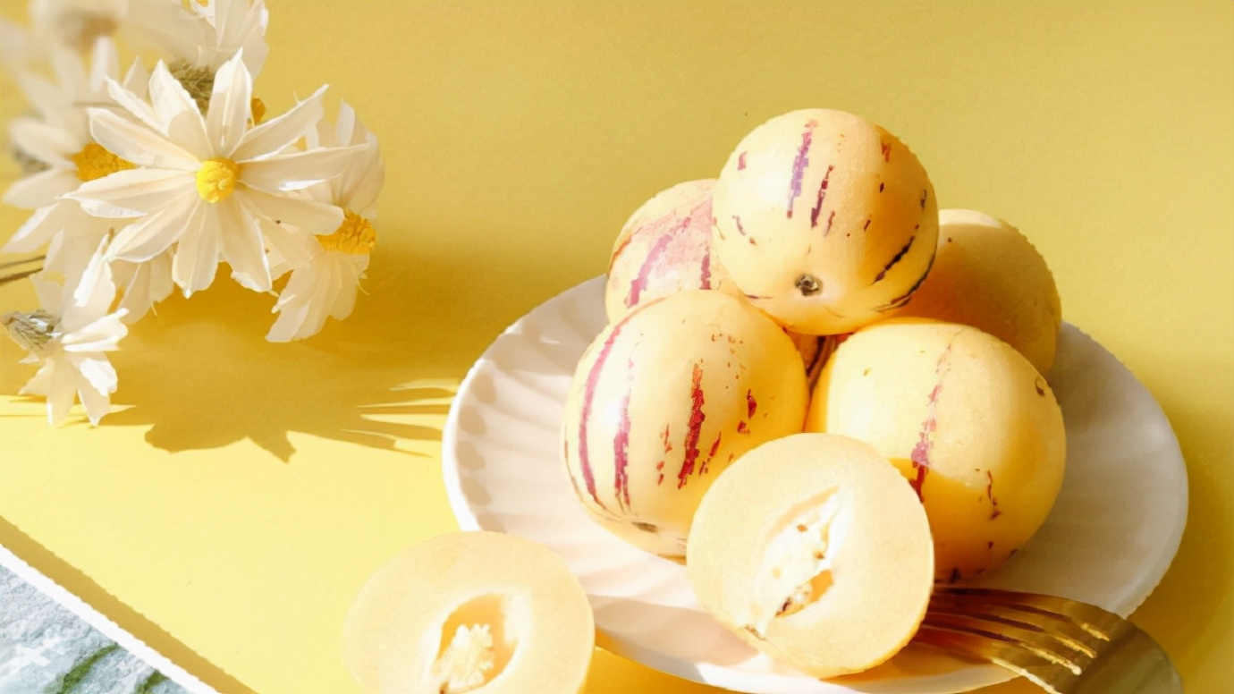 秋季多给家人吃“白色六宝”,润秋燥养护肺,应季而食才舒适