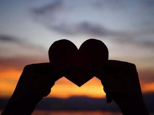 男朋友家庭有债务问题怎么处理,怎么缓解和男朋友的关系